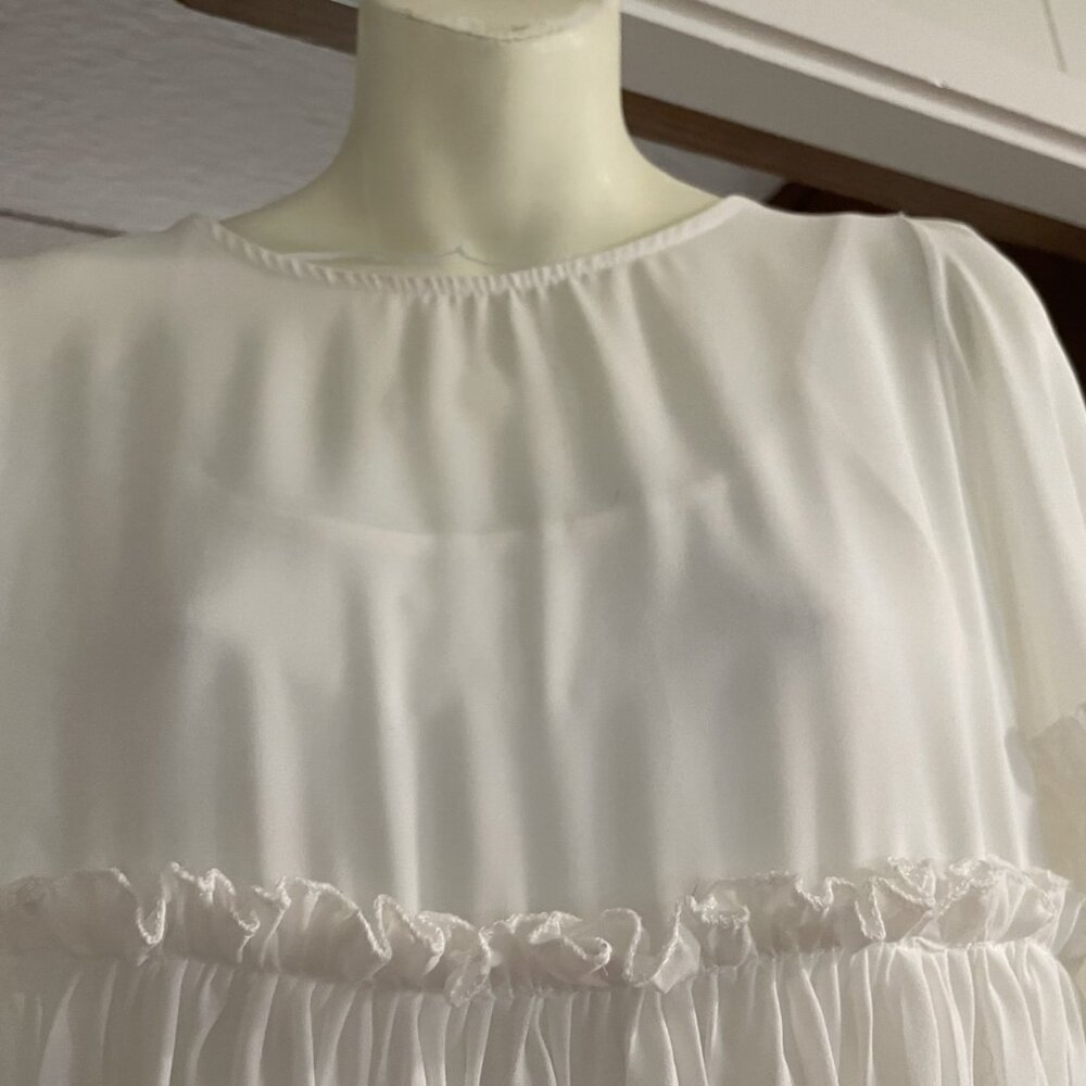 White pleated top - size Small preloved, - Picture 2 of 6